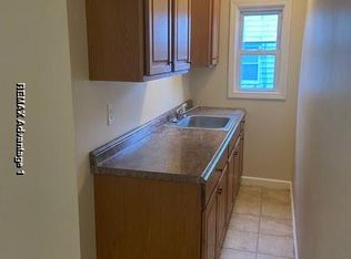 93 Gage St, Worcester, MA 01605