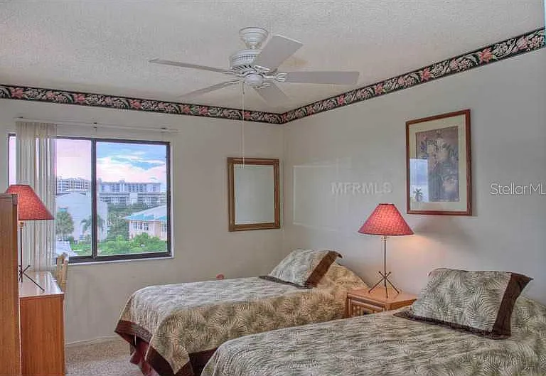 131 Garfield Dr #4C — Photo 15