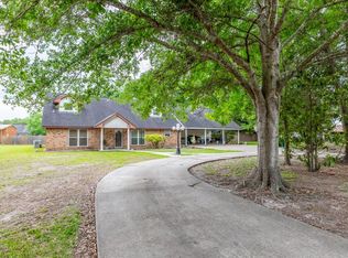 156 County Road 818, Buna, TX 77612