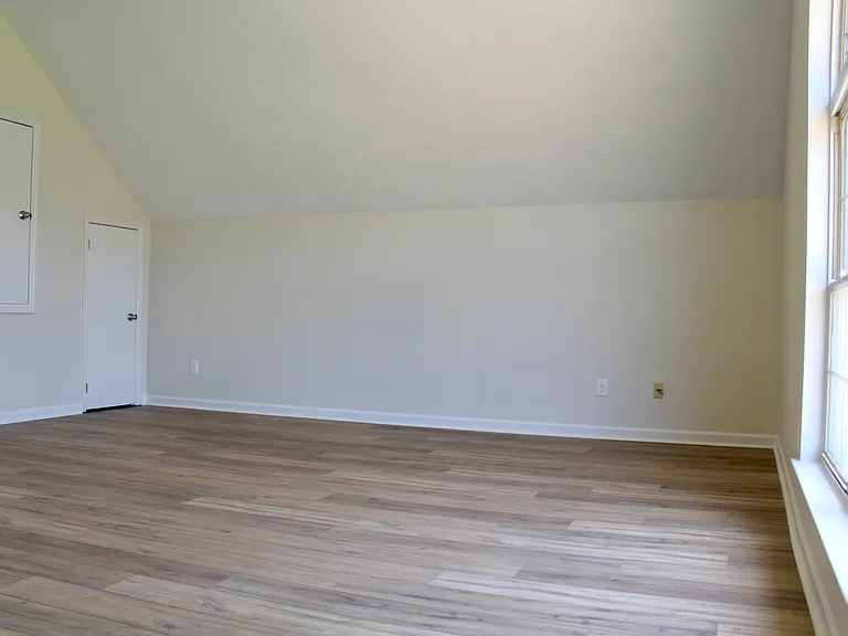 110 Koleberg Trl — Photo 33