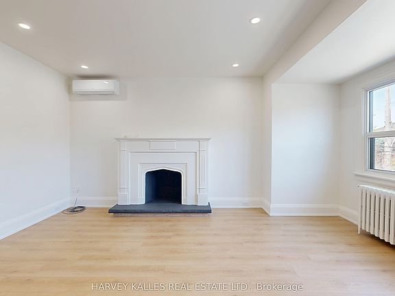 3rd image of 1216 Avenue Rd #2