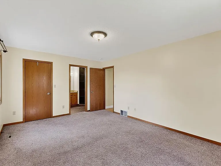 4543 Arbor Dr NW — Photo 13