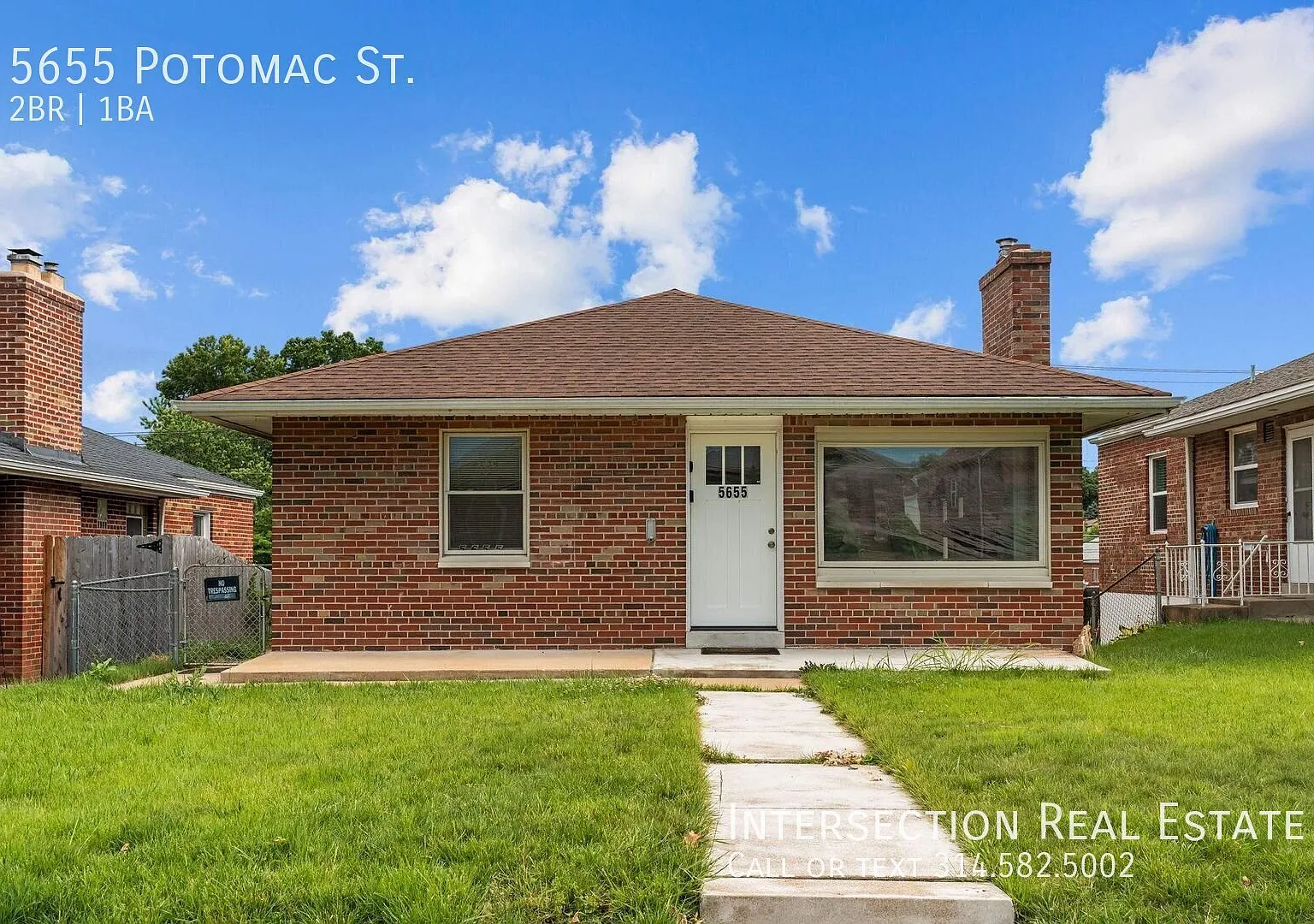 Beautifully Renovated 2Bed/1Bath Home in Northampton — Photo 1
