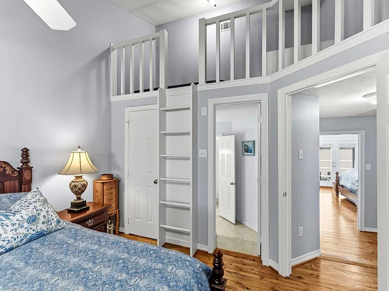 1208 Lake View Dr — Photo 34