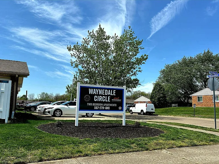 Waynedale Circle Apartments — Photo 30