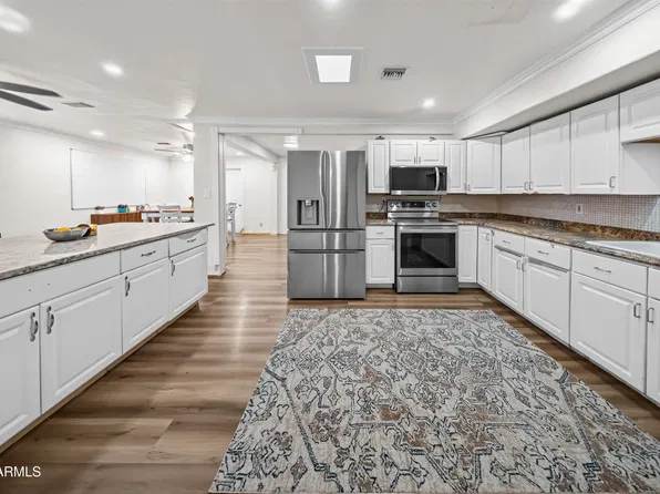 11202 W OREGON Avenue, Youngtown, AZ 85363