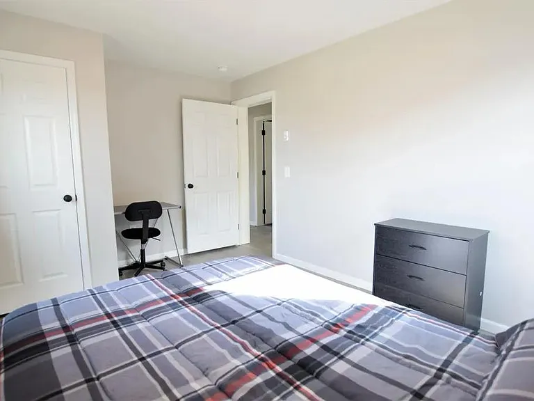 125 Elmira Rd #A — Photo 6