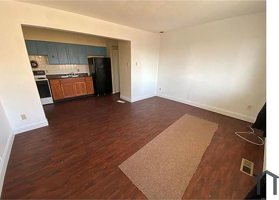 3rd image of 10010 Stimson Dr #D