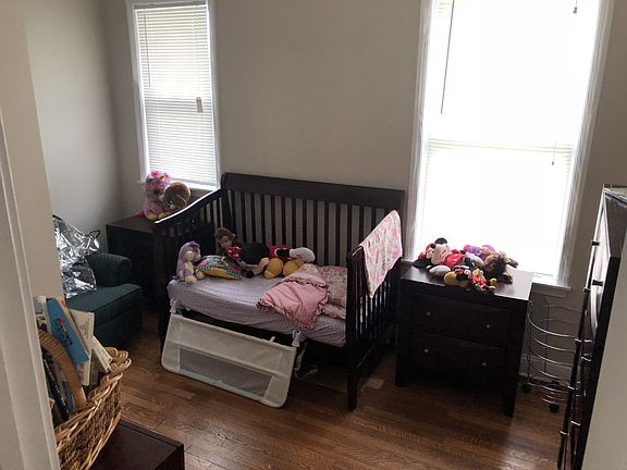 3rd image of 2542 N Newcastle Ave APT 2