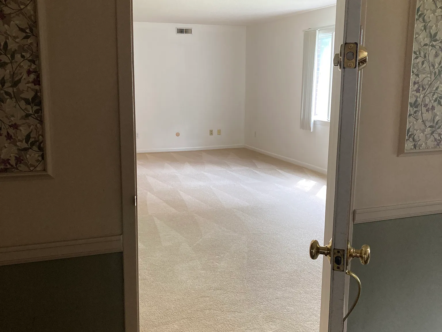 2 bed, 1450 sqft, $1,550 — Photo 4