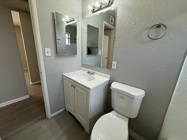 2007 W Berridge Ln — Photo 17