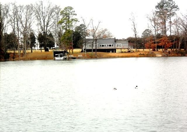 1st image of 4513 Hermitage Ln