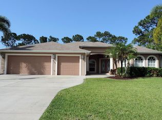 2113 SW Vista Rd, Port Saint Lucie, FL 34953