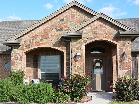 2nd image of 172 Owen Cir