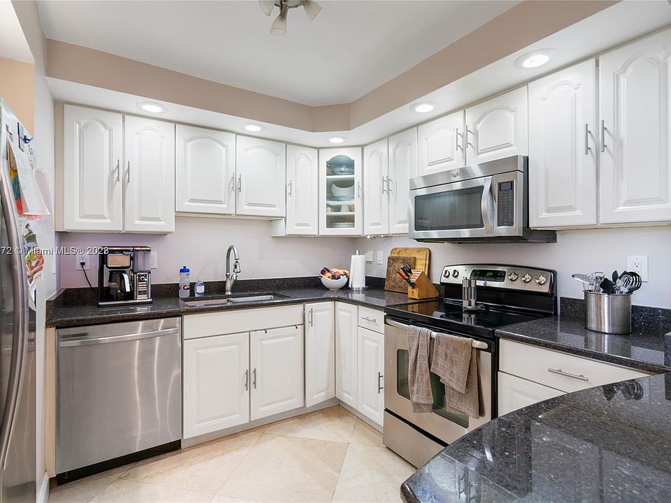1st image of 1450 Brickell Bay Dr APT 1605