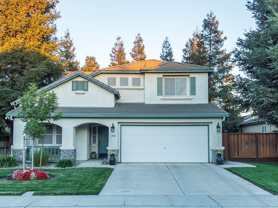 1st image of 1968 Zoe Ln