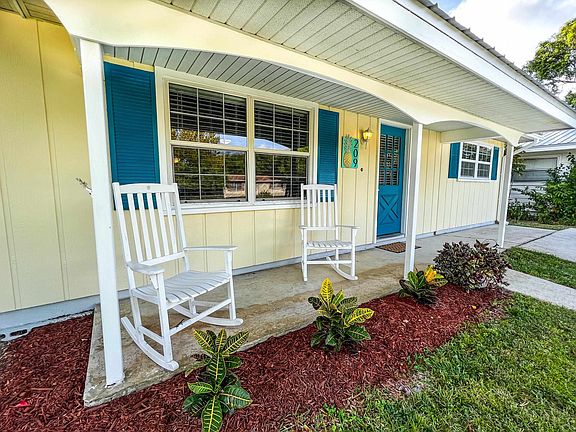 2nd image of 209 Deltona Blvd