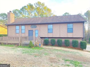 6008 Hollow Dr, Woodstock, GA 30189