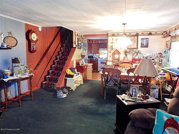 Living/dining room combo