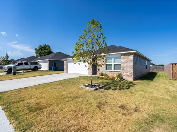 1533 Ace Ave, Gentry, AR 72734