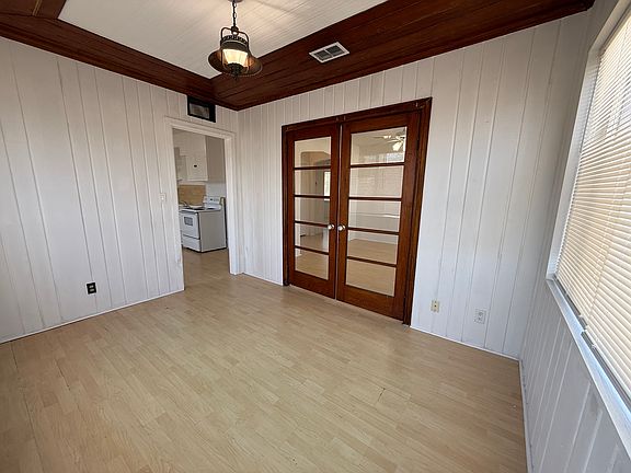 2nd image of 4626 N Florida Ave #A