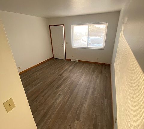 5th image of 1000 Ralston Ave #2B-1Ba-750Sqft