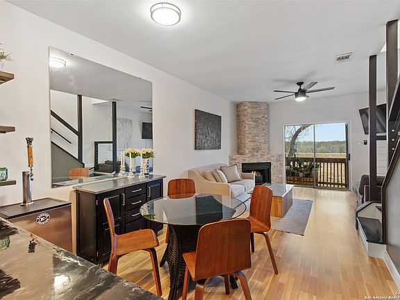 5th image of 12284 Apricot Dr