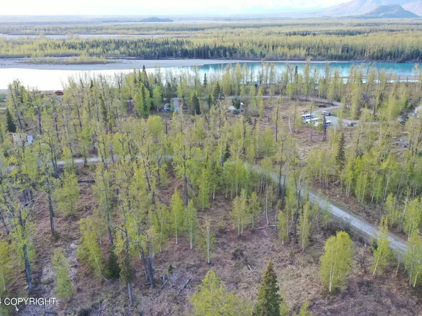 13046 E Wycoff Dr, Palmer, AK 99645
