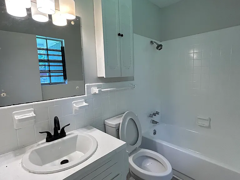 1876 Teakwood Dr — Photo 17