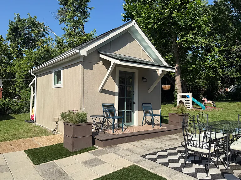Adorable multi-purpose outbuilding