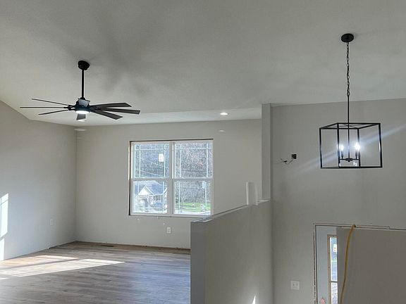 5th image of 5168 Crystal Brook Dr