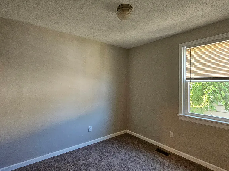 24 Cavalier Rd — Photo 10