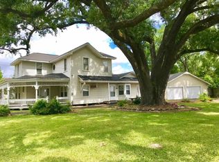 1420 Chicago Ave, Nederland, TX 77627