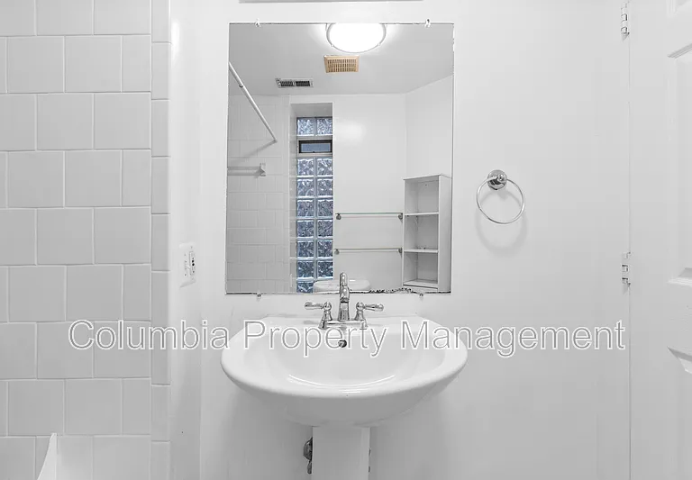 1427 Chapin St NW #104 — Photo 14