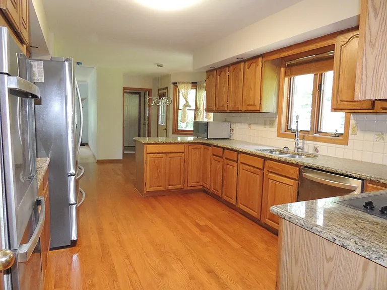12 Cardinal Ln — Photo 9