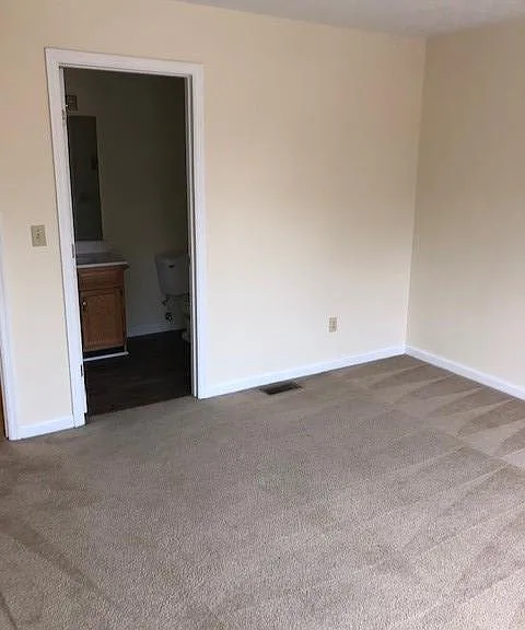326 Lancaster Ave #4 — Photo 9