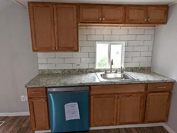 3rd image of 106 E Jefferson St Lot 28