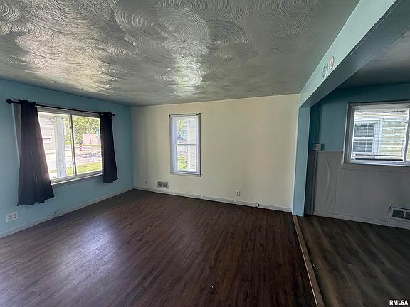 5th image of 2204 S 15th St