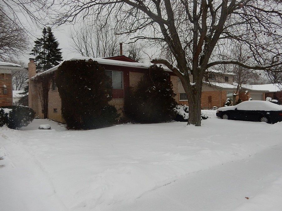 2nd image of 44136 Westminister Way