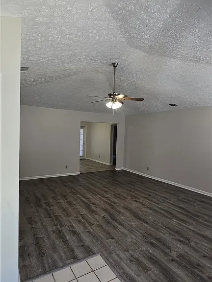 3 Gunpowder Ct — Photo 2