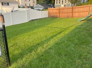 35 State St, Cranston, RI 02920