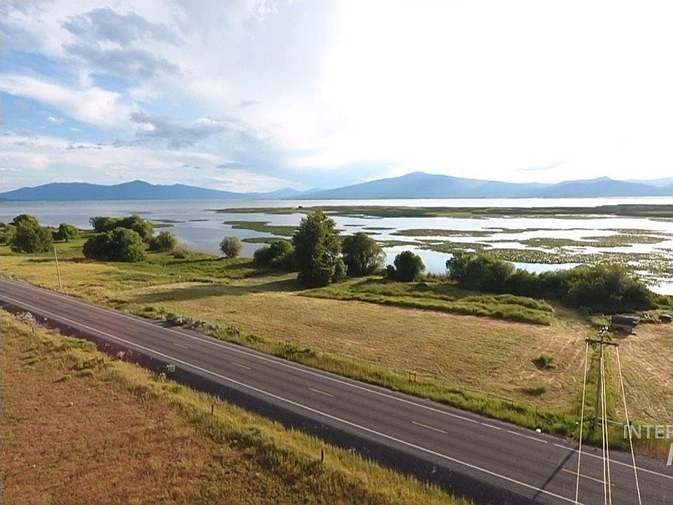 2nd image of Modoc Point Rd
