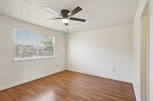 4129 Chateau Blvd #C — Photo 14