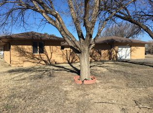 405 S Main St, Dighton, KS 67839