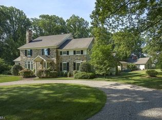 122-3 Mendham Rd, Bernardsville, NJ 07924