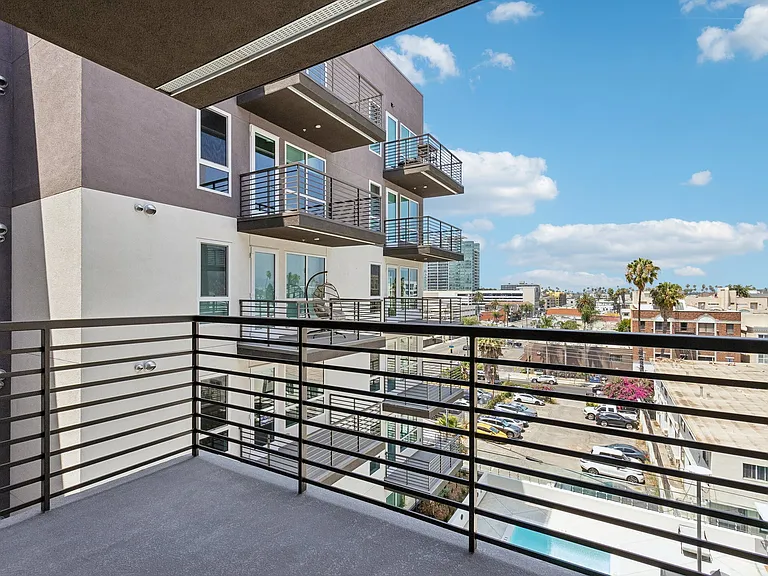 Maru Apartments — Photo 64