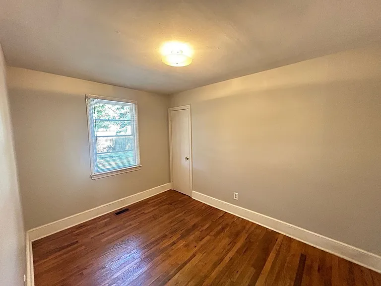 1414 S Kilbourne Rd — Photo 5