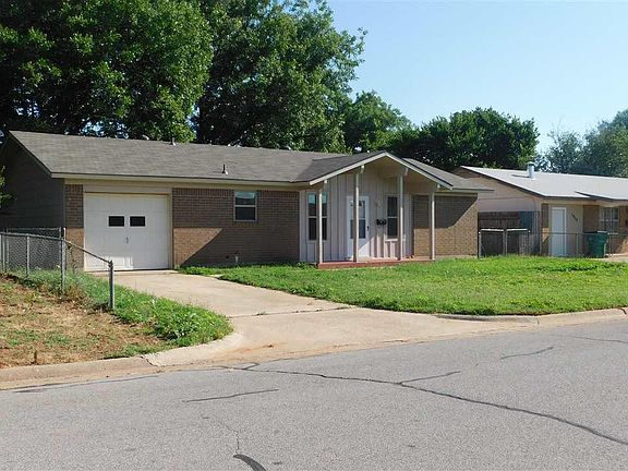 3rd image of 1014 Jewel Ave