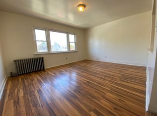 119-32 193rd St #2, Saint Albans, NY 11412