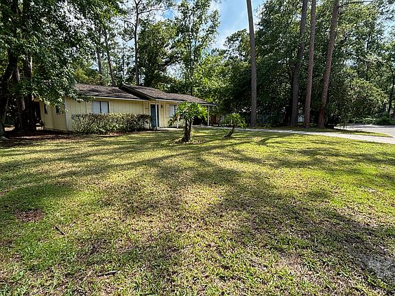 3rd image of 2901 NW 42nd Pl